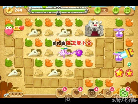 1、本关一开局我们可以选择在如图位置上建造一个魔法球炮塔，然后走开就清理左边的羊头道具，怪物来了就攻击怪物；