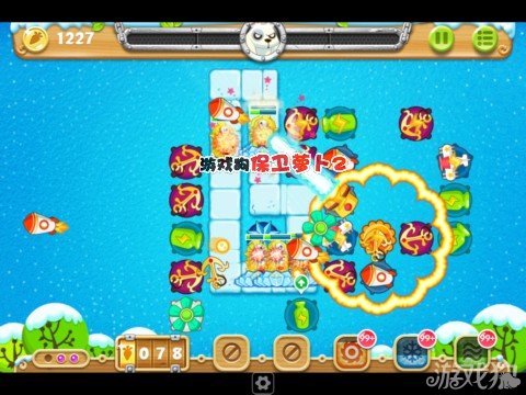 3、如上图所示，这一关金萝卜布阵图即将完成，当我们将关卡中的道具都清理完成后，我们就可以无限建造船锚炮塔，并且升级至满级来开始布阵船锚炮塔流了。